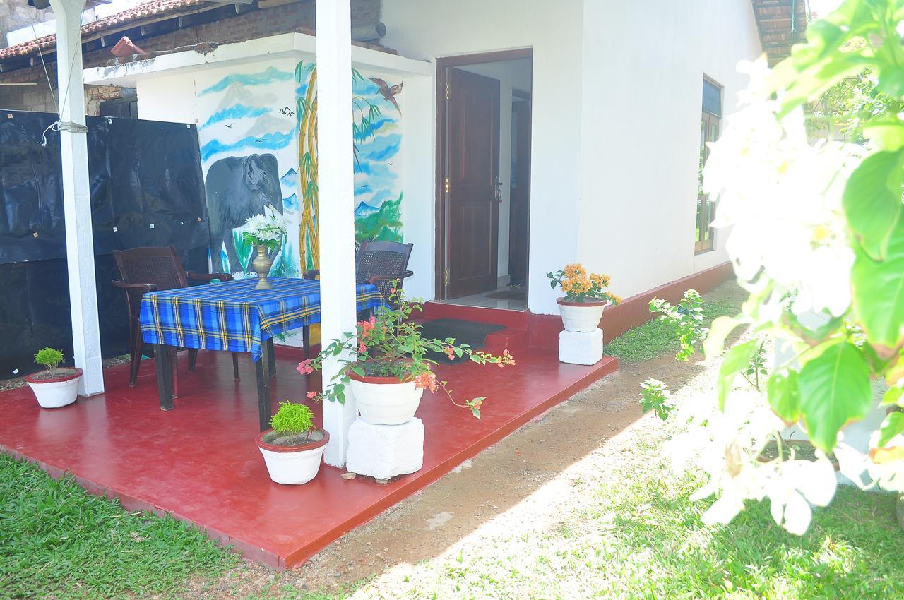 Bentota Orchid House Bed & Breakfast Exterior photo